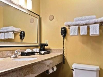 Surestay Plus Hotel By Best Western Portland Route 52 West ภายนอก รูปภาพ