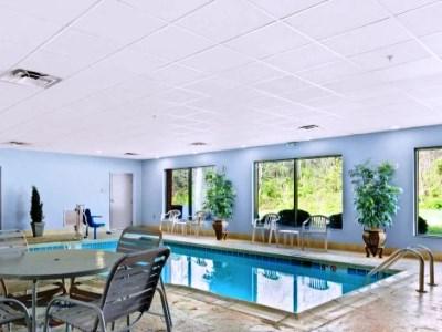Surestay Plus Hotel By Best Western Portland Route 52 West ภายนอก รูปภาพ