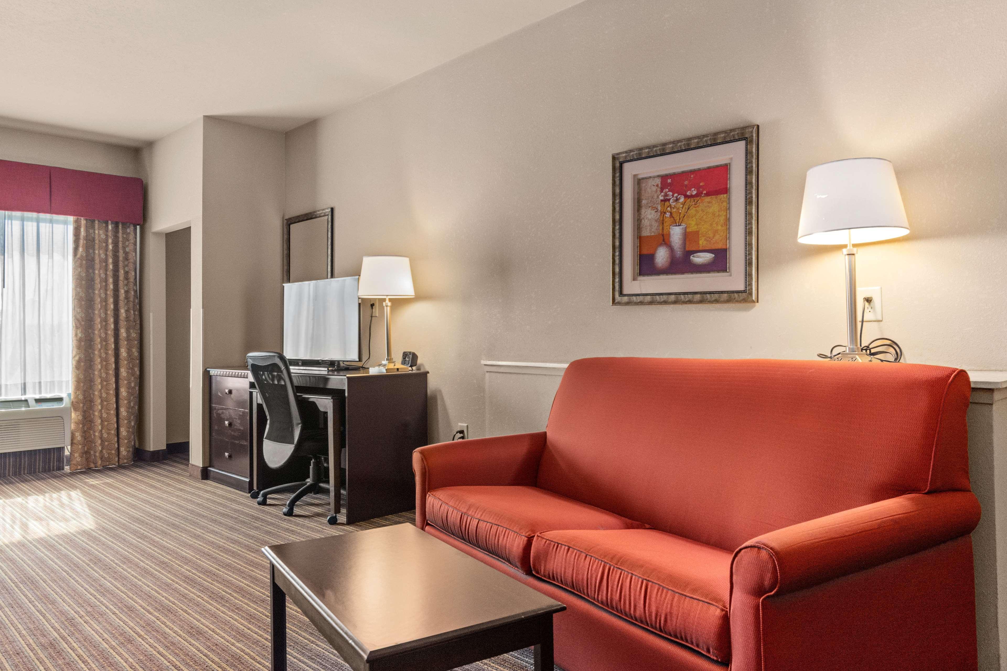 Surestay Plus Hotel By Best Western Portland Route 52 West ภายนอก รูปภาพ