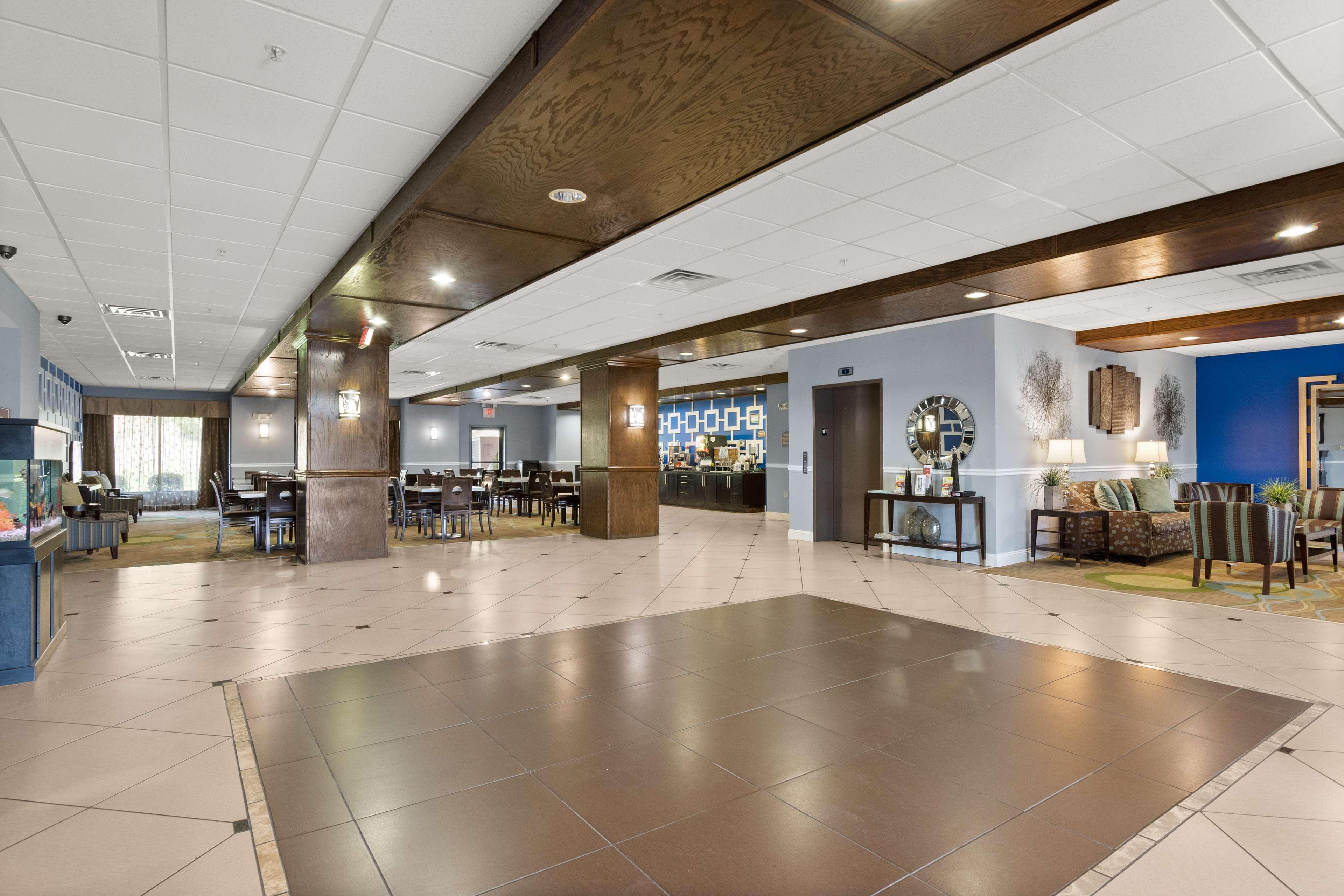Surestay Plus Hotel By Best Western Portland Route 52 West ภายนอก รูปภาพ